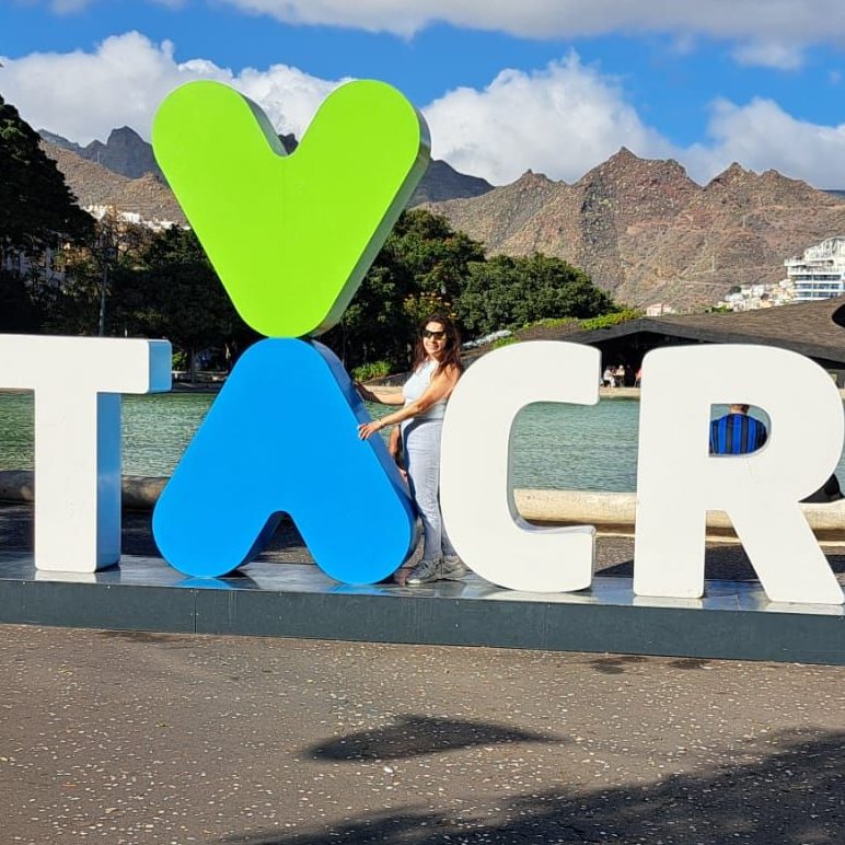 Gran letrero de Santa Cruz de Tenerife.